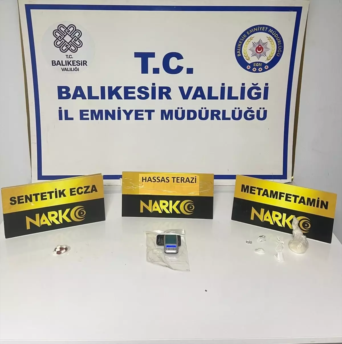 Ayvalık'ta Uyuşturucu Operasyonu: 2 Gözaltı