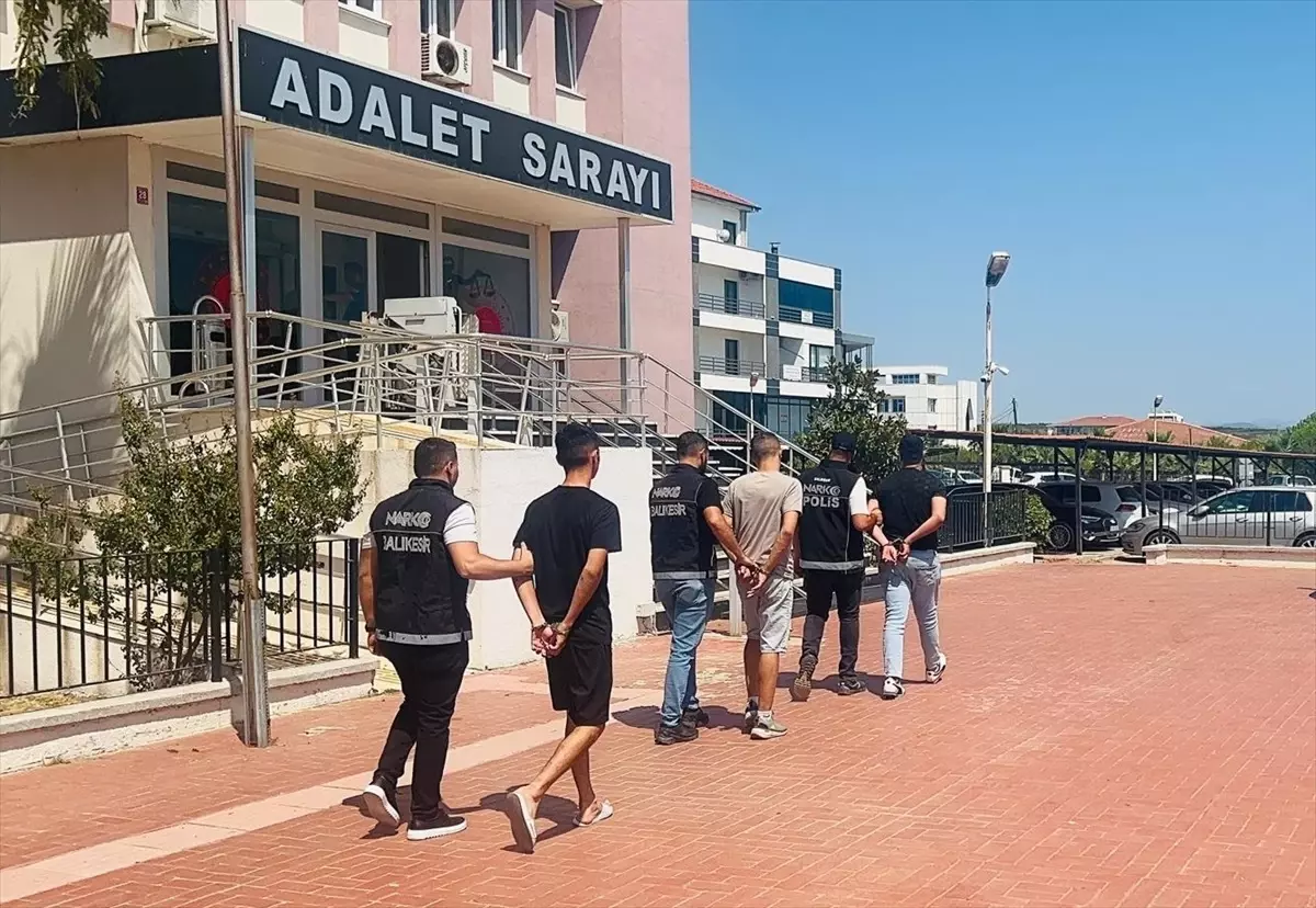 Ayvalık'ta Uyuşturucu Operasyonu: 3 Şüpheli Tutuklandı