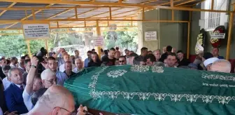 Sındırgı'daki Depremde Hayatını Kaybeden Nihat Önbaş Toprağa Verildi