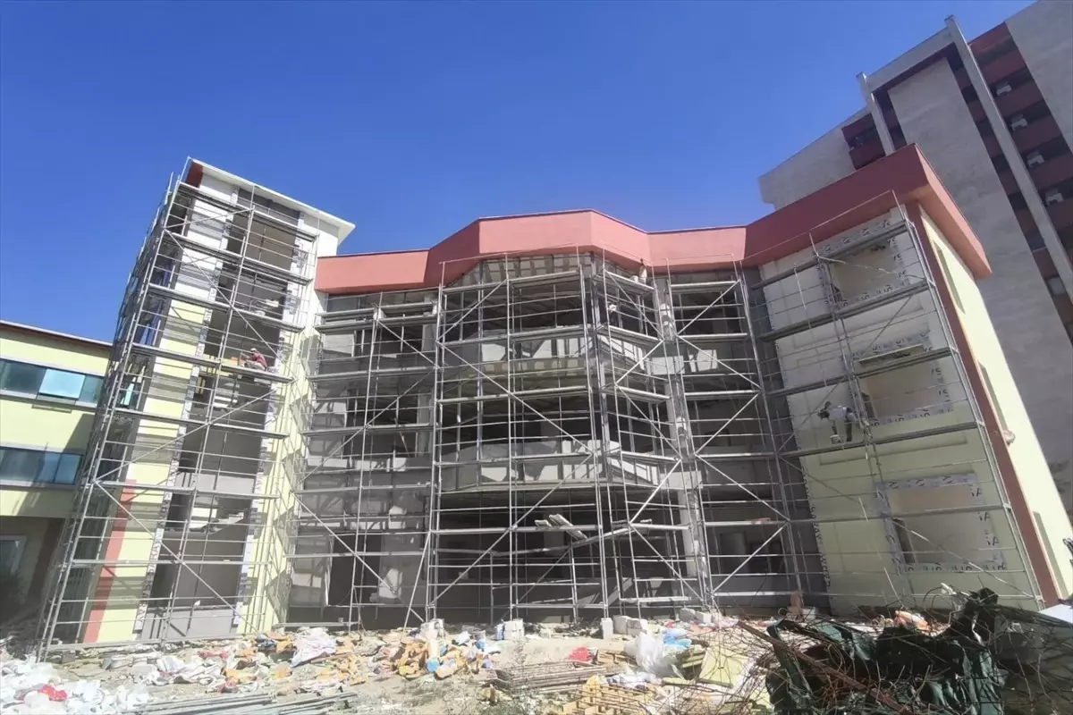 Trakya Üniversitesi Onkoloji Hastanesi'nde Ek Bina İnşaatı Devam Ediyor