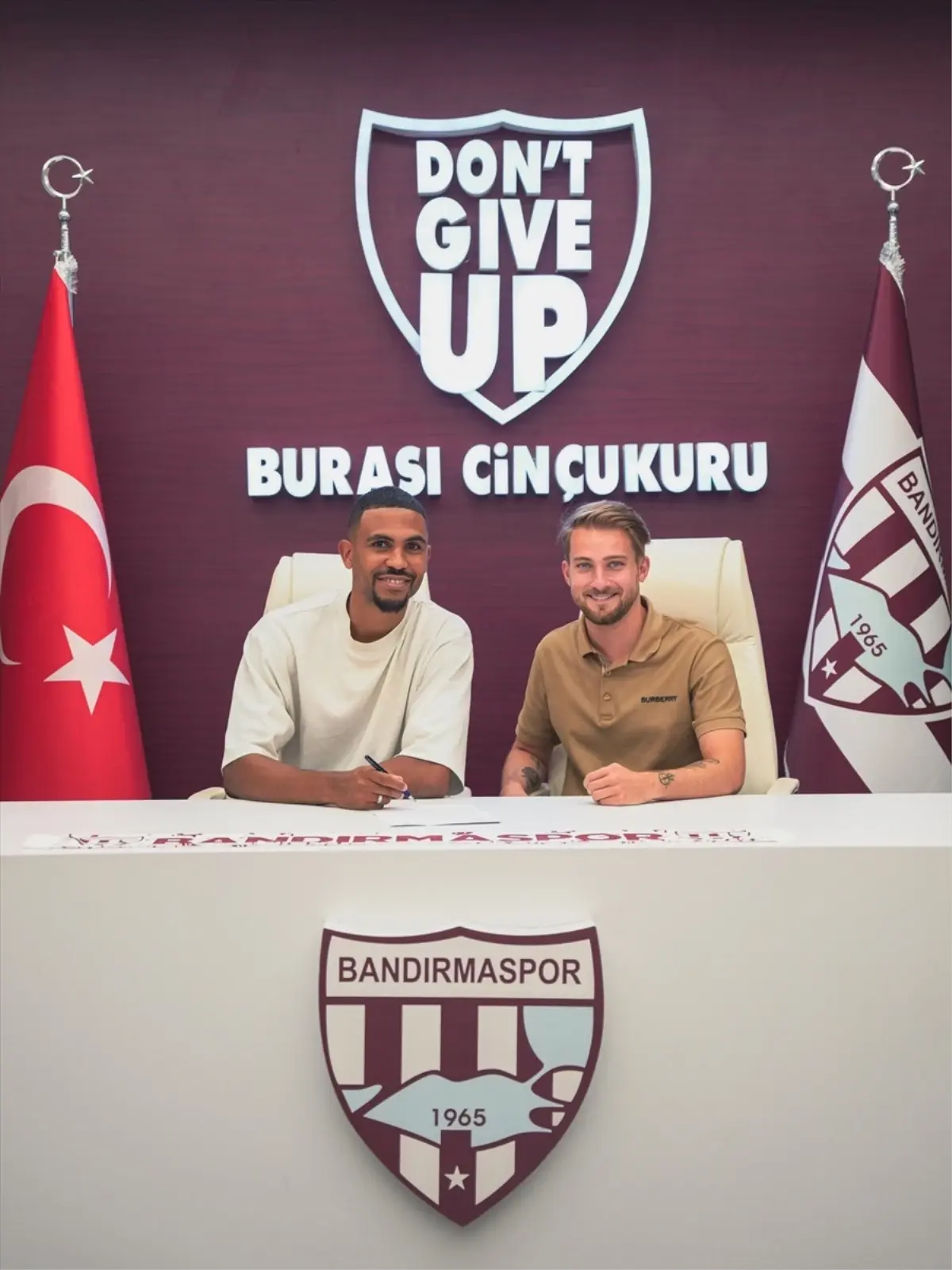 Bandırmaspor, Beninli Stoper Cedric Hountondji ile Anlaştı
