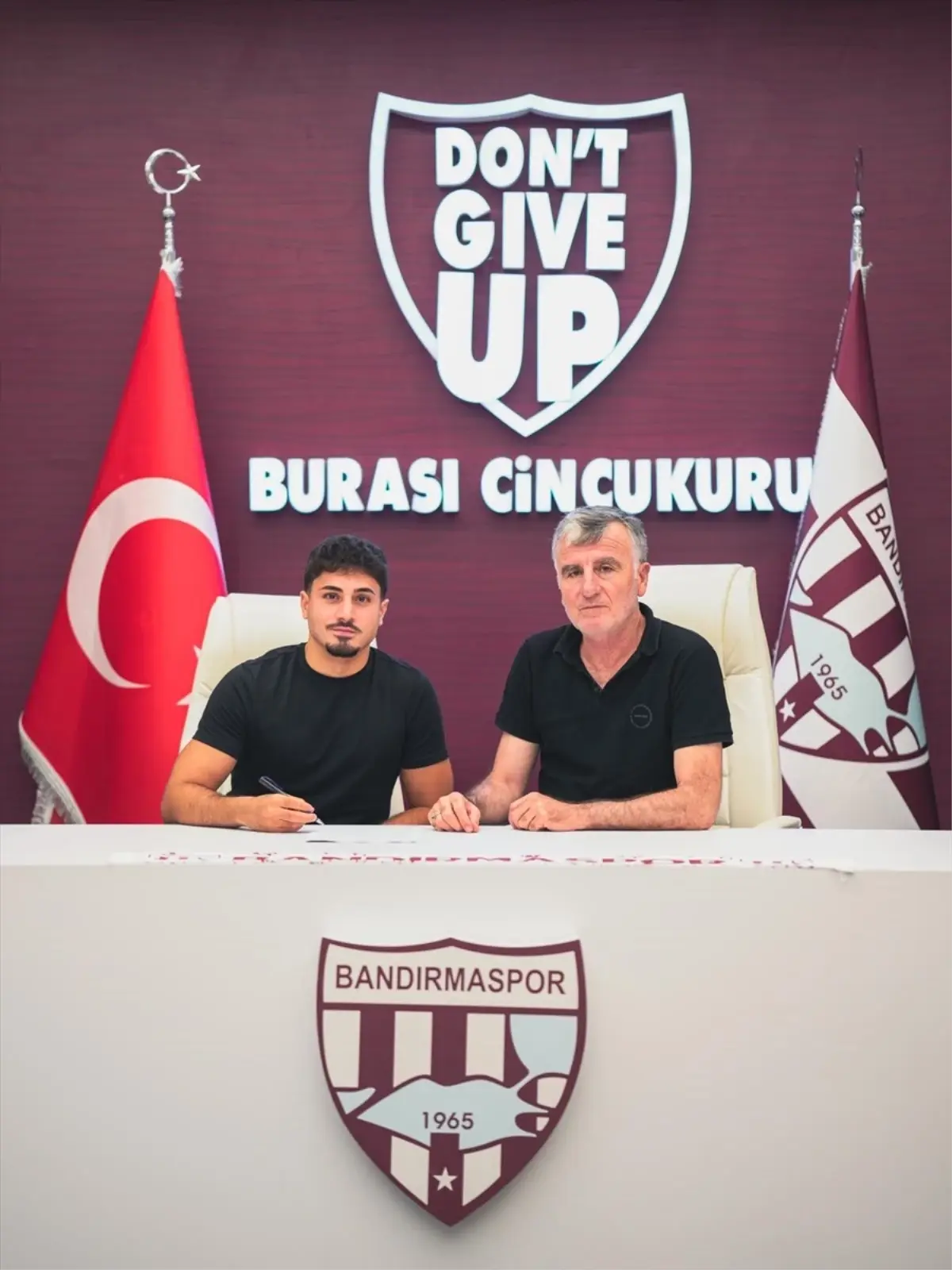 Bandırmaspor, Cem Tuna Türkmen'i Transfer Etti