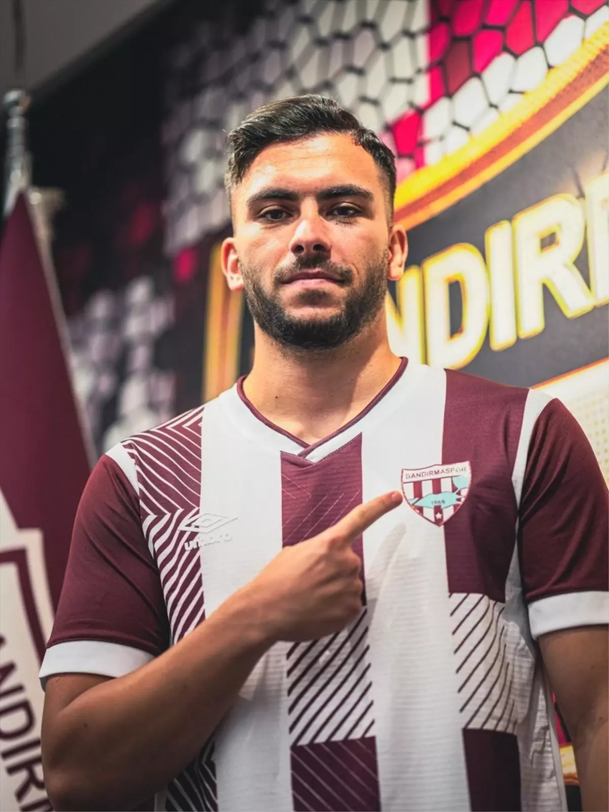 Bandırmaspor, defans oyuncusu Yusuf Can Esendemir'i transfer etti