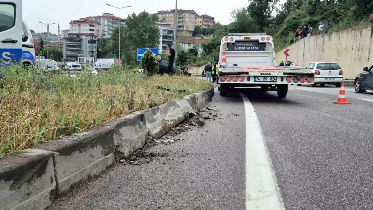 Bartın'da Takla Atan Otomobilde Sürücü Yaralandı