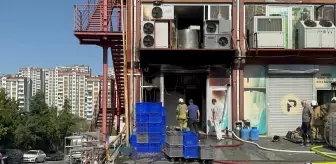 Başakşehir'de Süt İmalathanesinde Yangın Çıktı