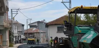 Başçiftlik'te asfaltlama çalışması yapılıyor