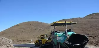 Tokat Başçiftlik'te Yayla Yollarına Sıcak Asfalt Çalışması