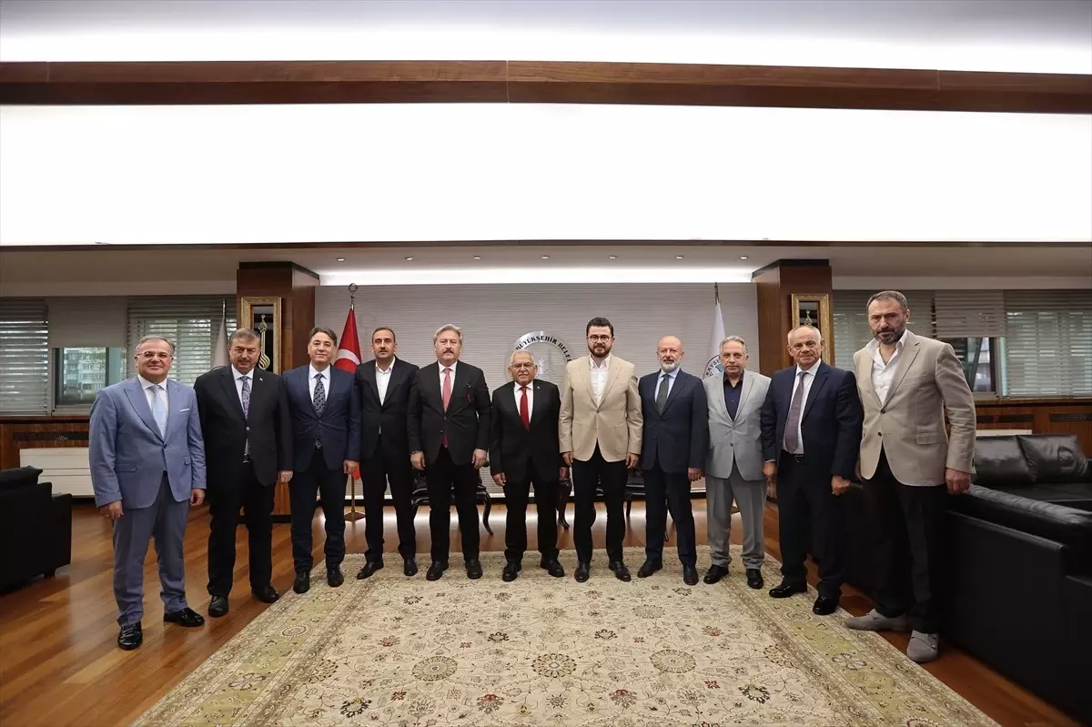 Kayseri'de Belediye Başkanları İstişare Toplantısında Bir Araya Geldi