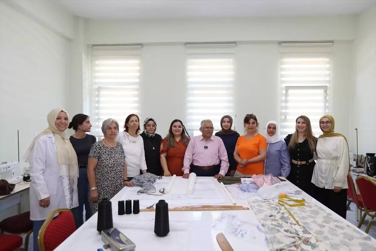 Memduh Büyükkılıç, KAYMEK'i Ziyaret Etti