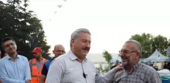 Mustafa Palancıoğlu'ndan Belsin Kocatepe Mahallesi'ne Salça Kaynatma Alanı Ziyareti