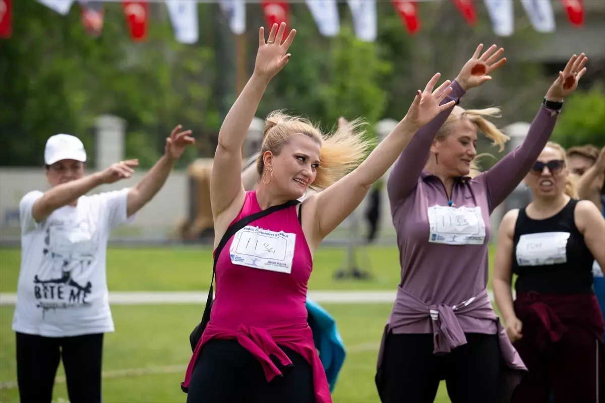 Başkentte Kadınlar Guinness Dünya Rekoru İçin Aerobik Yaptı