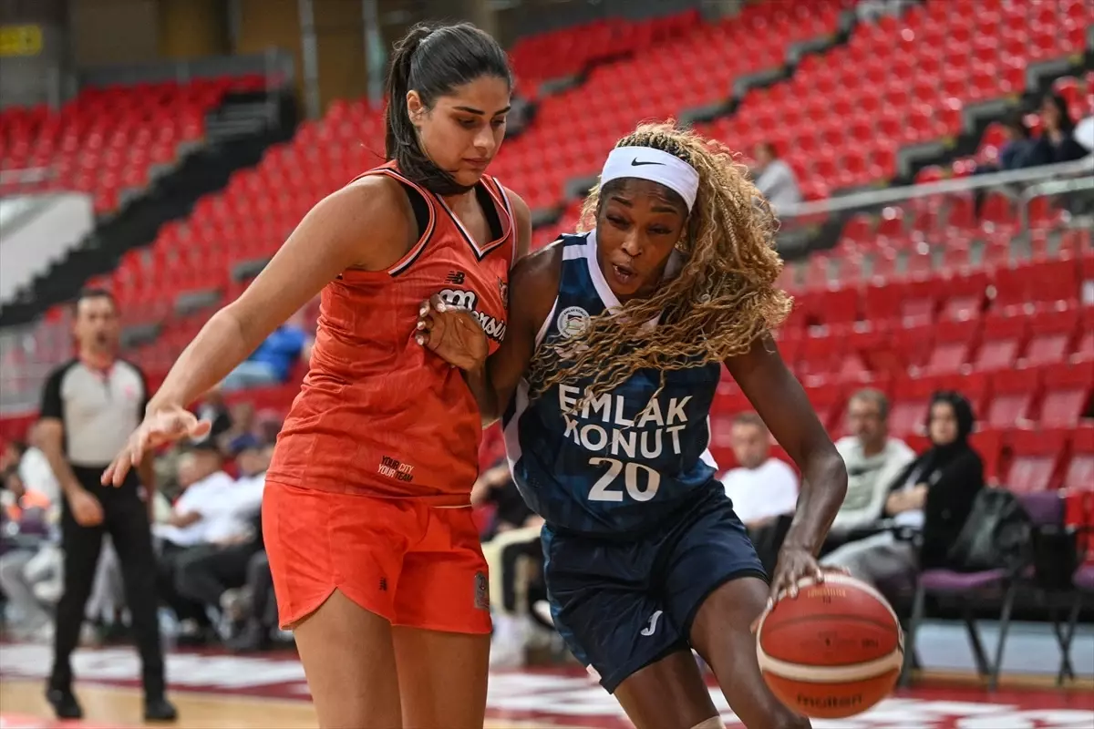 Emlak Konut, Çimsa ÇBK Mersin'i 85-79 Yenerek Erciyes Kupası'nda Galip Geldi