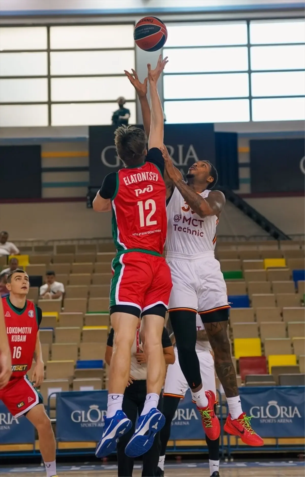 Galatasaray MCT Technic, Lokomotiv Kuban'ı Yendi