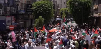 Batı Şeria'da binlerce Filistinli Gazze'deki soykırımı protesto etti