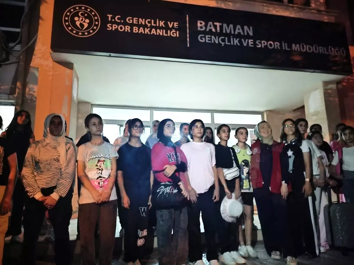 Batman'da 1280 Genç Ulusal Gençlik Kampında Bir Araya Geldi