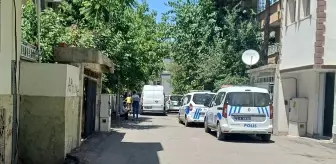 Batman'da Aile İçinde Bıçaklı Kavga: Zanlı Cami Tuvaletinde Yakalandı