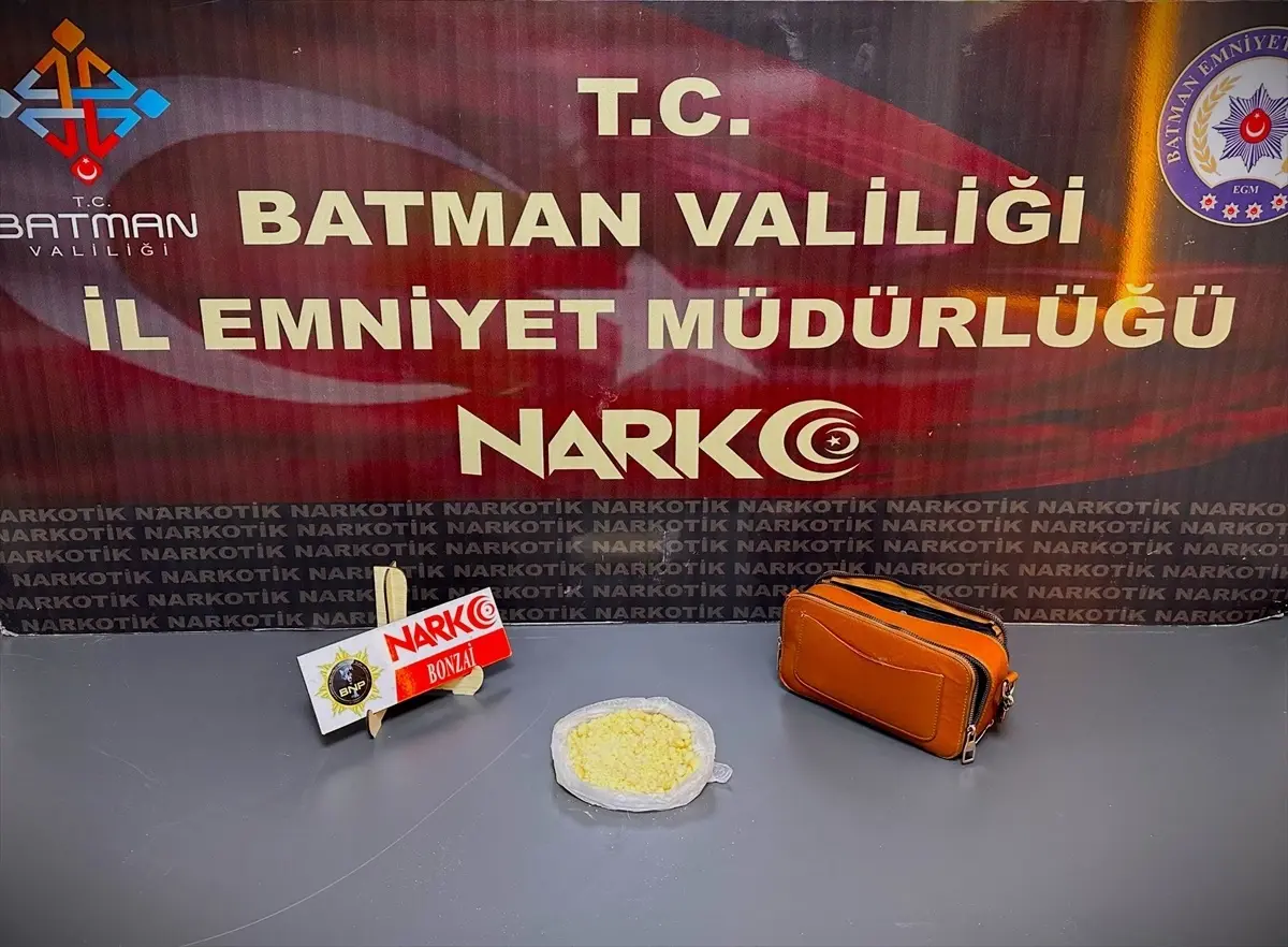 Batman Havalimanında Uyuşturucu ile Yakalanan Şüpheli Tutuklandı