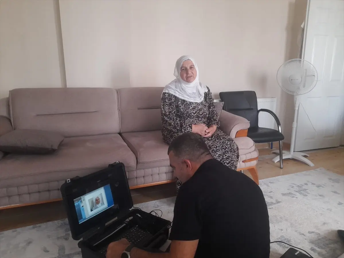 Batman'da Evde Nüfus Hizmeti İle Yaşlılara Destek