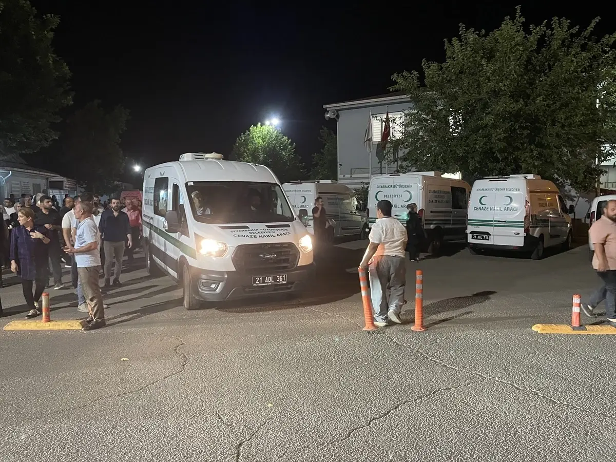 Batman'daki Trafik Kazasında Hayatını Kaybeden Mimar Fesih Barut Defnedildi