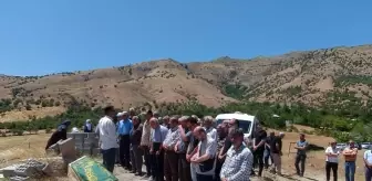 Batman'daki Trafik Kazasında Hayatını Kaybeden Aliye Yılmaz Toprağa Verildi