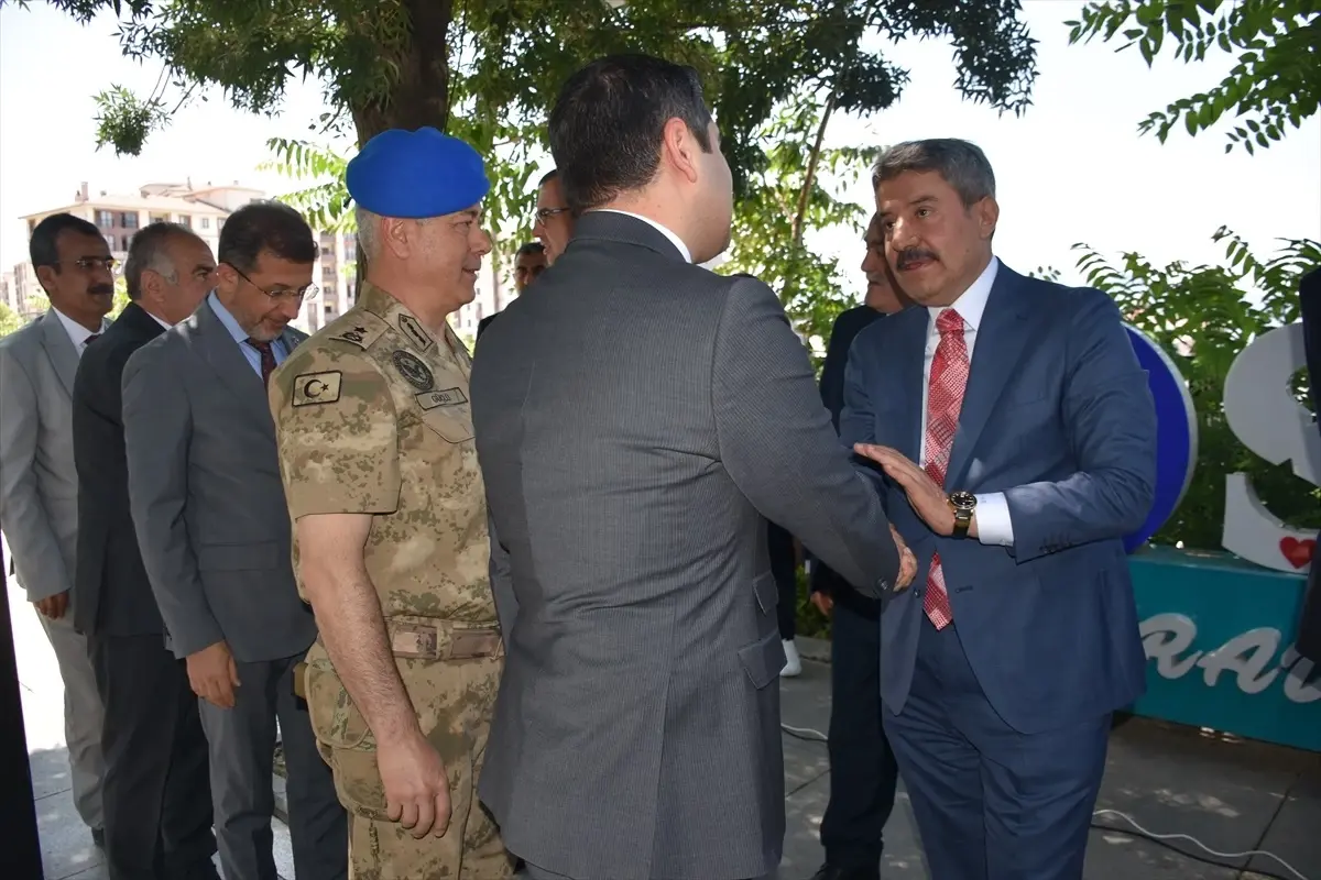 Batman, Şırnak ve Elazığ'da bayramlaşma programı düzenlendi