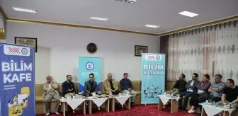 Bayburt'ta 'Modern Arıcılık Teknikleri' ve 'Dijital Bağımlılık' Programı Düzenlendi
