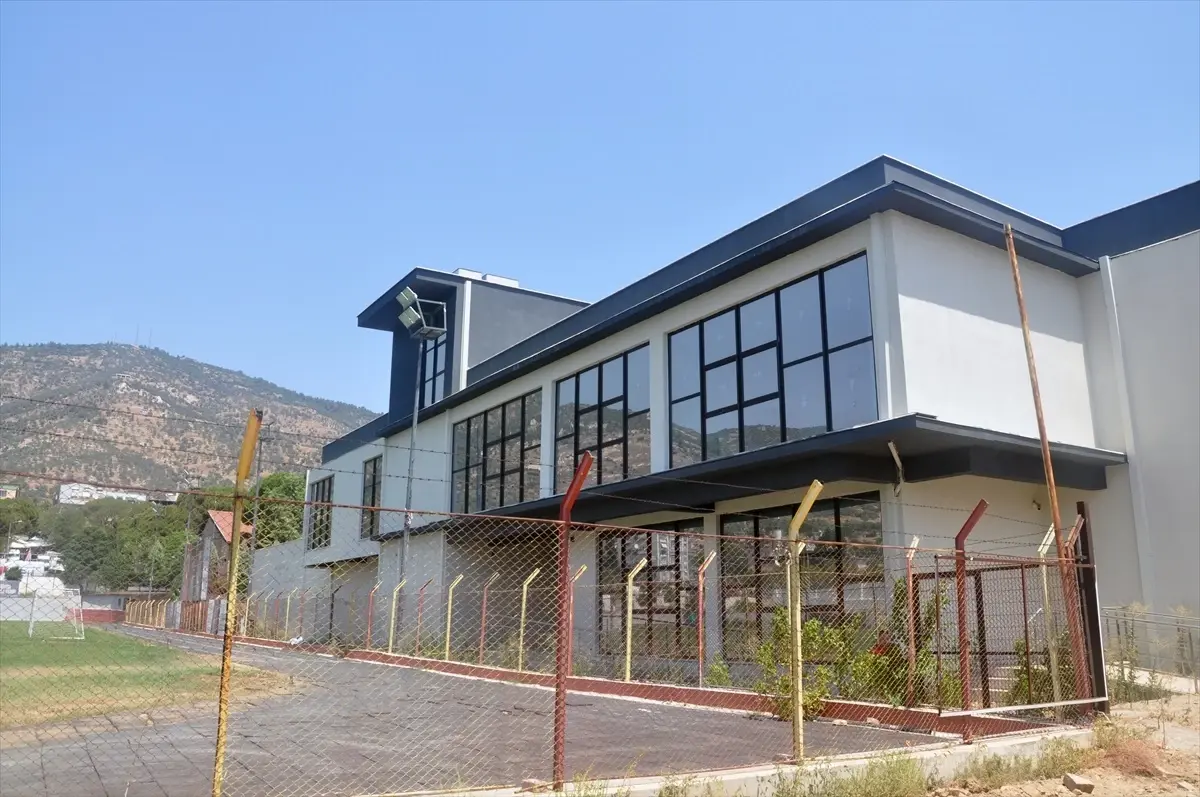 Bayındır'da Gençlik Merkezi Açılıyor