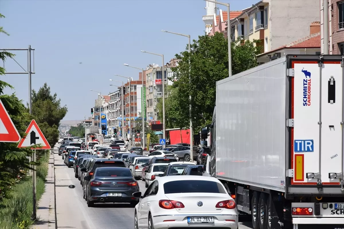 Kurban Bayramı Dönüşü: Konya-Ankara Kara Yolunda Yoğunluk