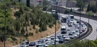 Kocaeli ve Sakarya'da Trafik Yoğunluğu Artıyor