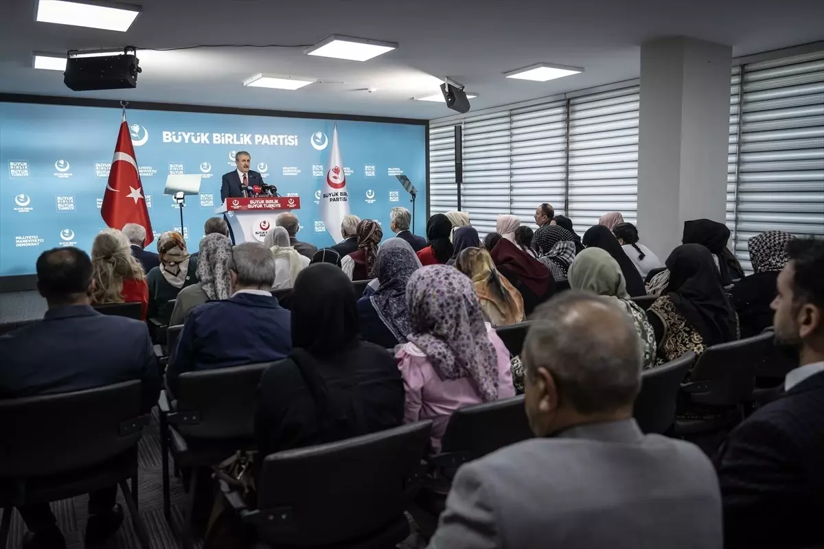 BBP Genel Başkanı Destici, basın toplantısı düzenledi Açıklaması