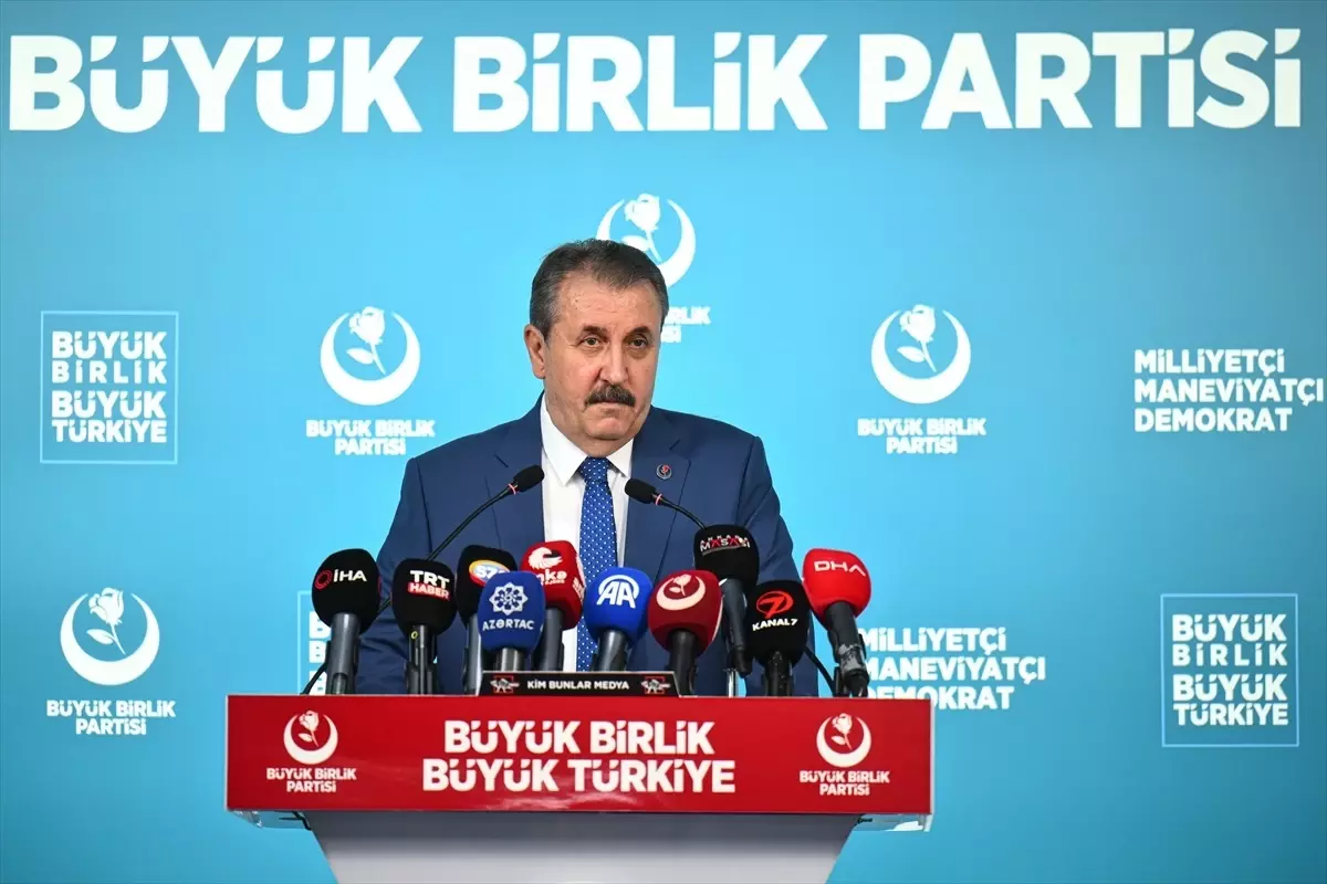 Mustafa Destici'den Kamu Çalışanlarına Çağrı ve Orman Yangınları Açıklaması