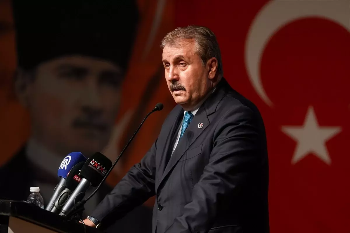 Mustafa Destici: İsrail'in saldırıları soykırımdır