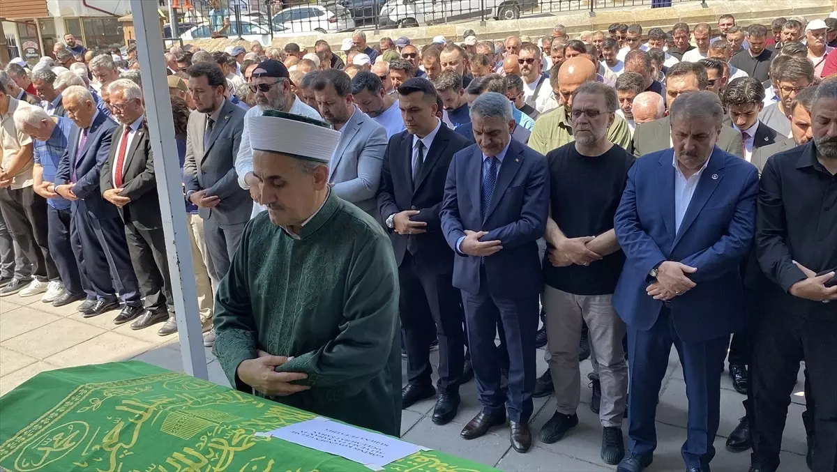 BBP Genel Başkanı Destici, Matematik Öğretmeni Murat Şahan'ın Cenaze Törenine Katıldı