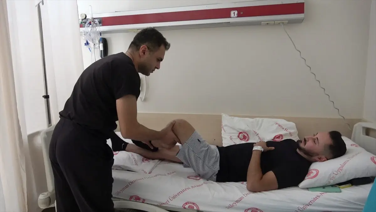 Isparta'da İlk Manyetik Çivi ile Boy Uzatma Ameliyatı Başarıyla Gerçekleşti