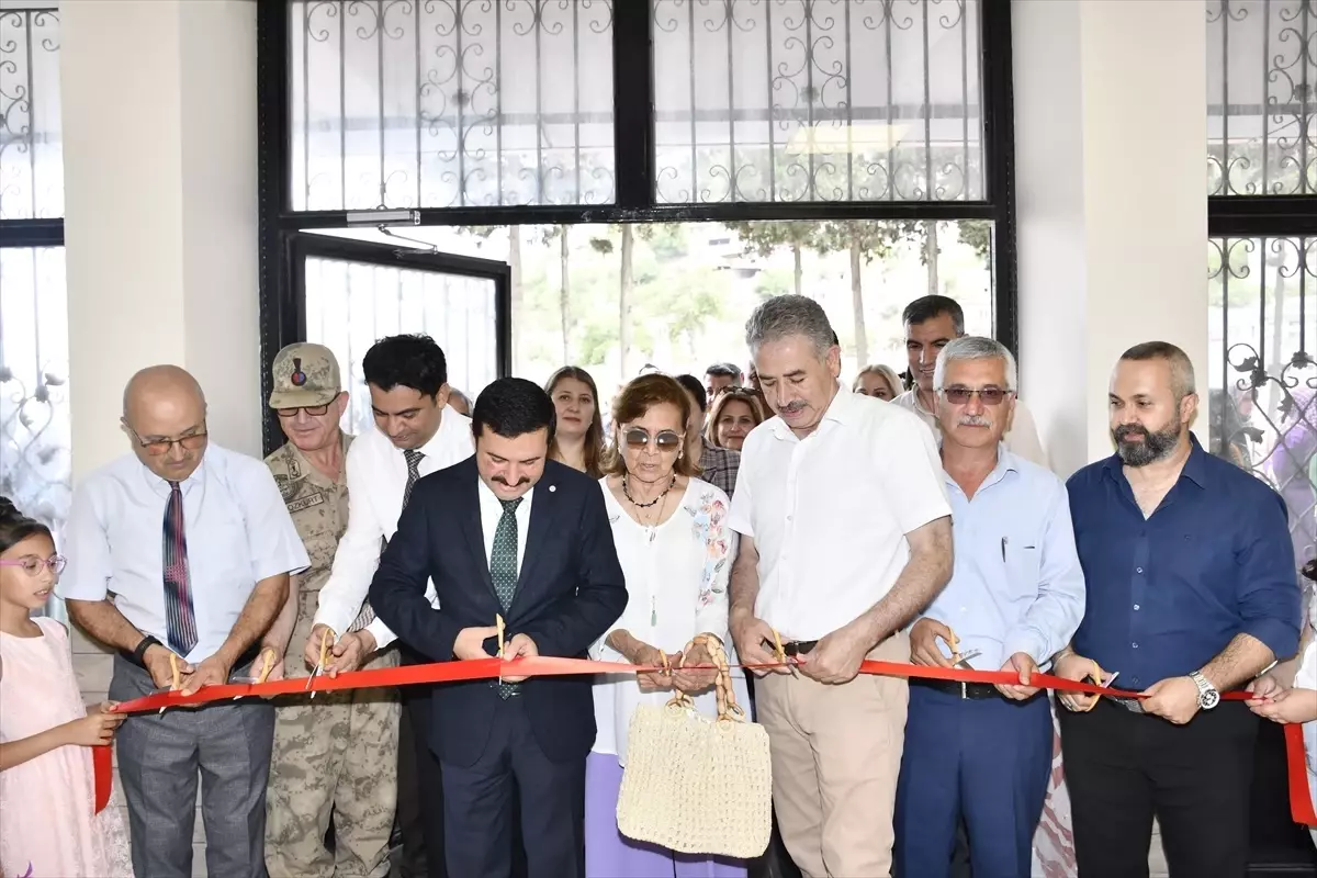 Hatay Belen'de Halk Eğitimi Merkezi Yıl Sonu Sergisi Açıldı
