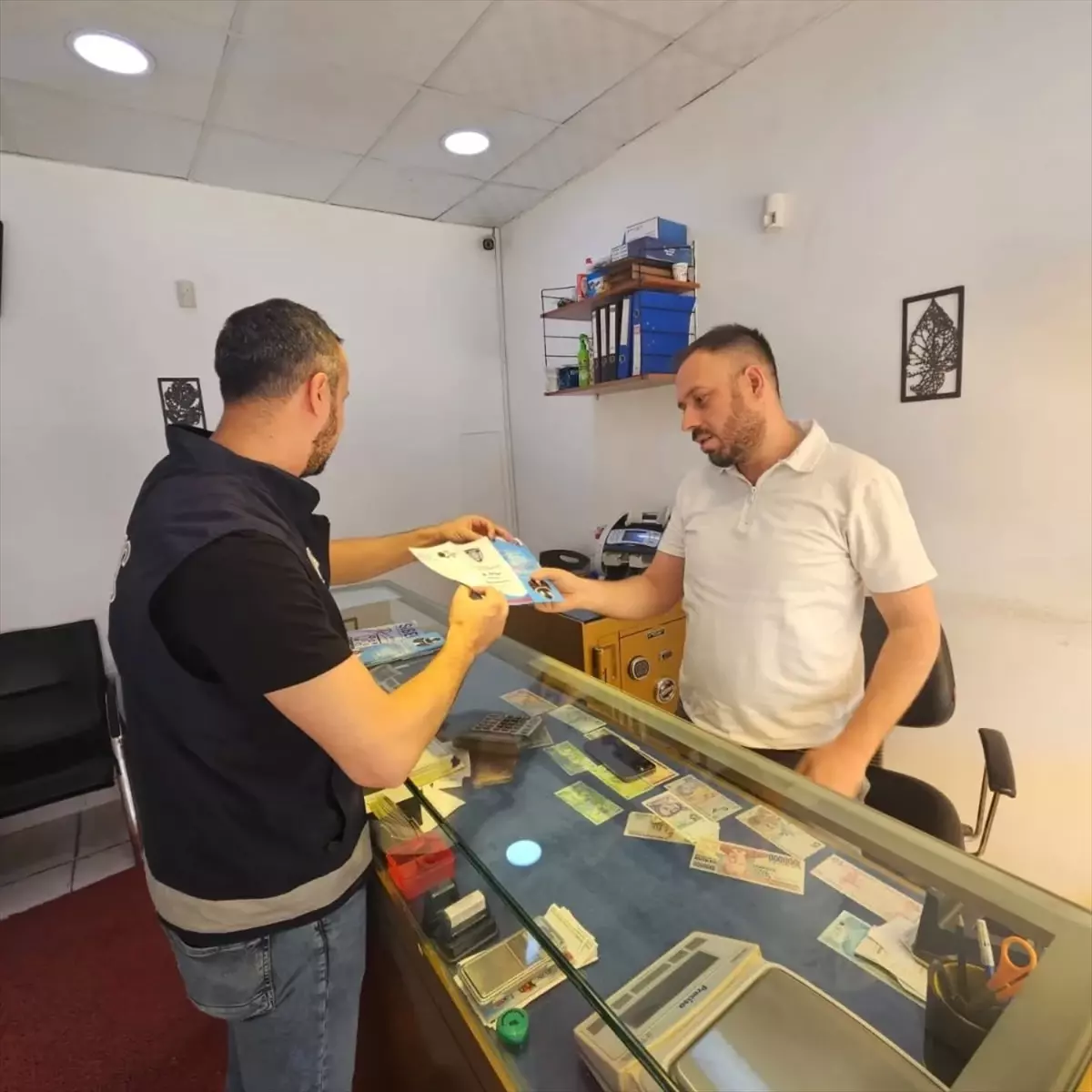 Besni'de Kuyumculardan Sahte Para ve Dolandırıcılık Uyarısı