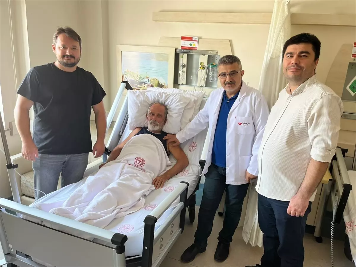 Beyin Kanaması Geçiren Hasta, Yenilikçi Ameliyatla Sağlığına Kavuştu