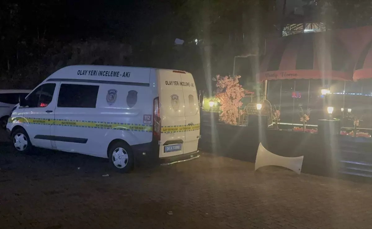 Beylikdüzü'nde Silahlı Kavga: Bir Kişi Yaralandı