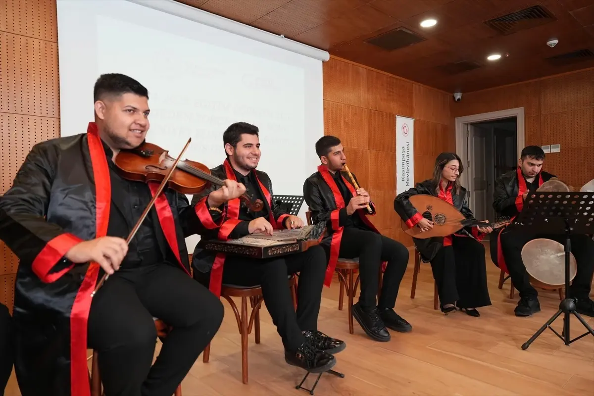 Beyoğlu Mustafa Kandıralı Güzel Sanatlar Lisesi İlk Mezunlarını Verdi