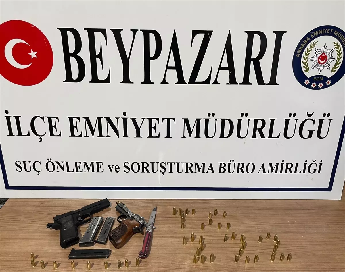 Beypazarı'nda 3 Şüpheliyi Ruhsatsız Tabancalarla Gözaltına Aldı
