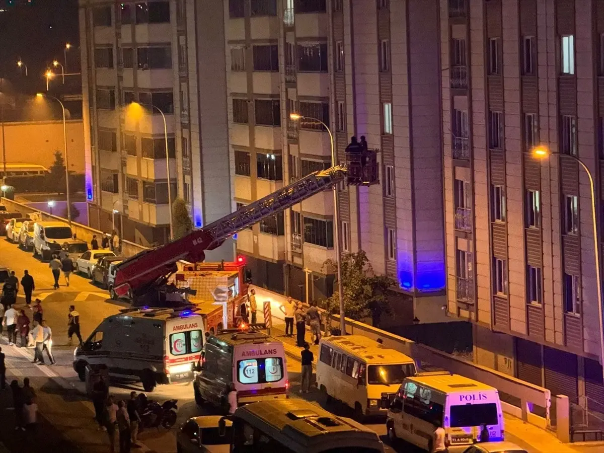 Bozüyük'te Yangın Paniği: 9 Kişi Hastaneye Kaldırıldı