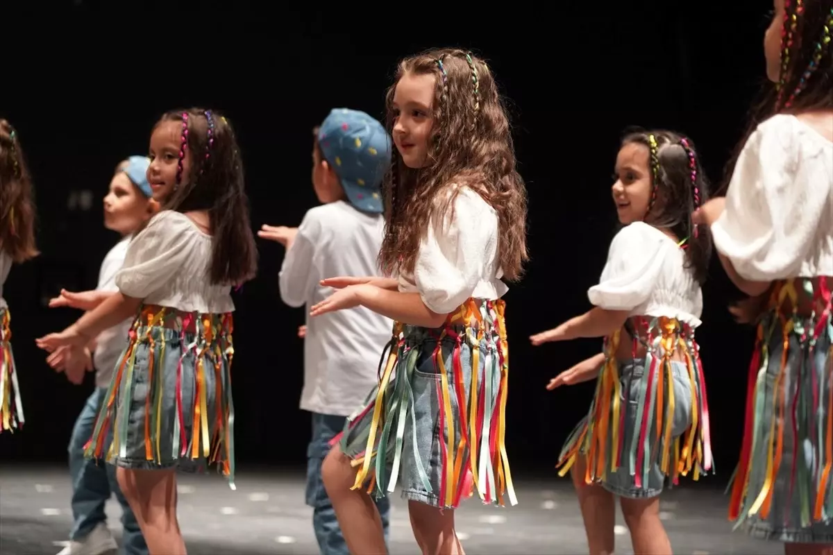 Bilecik'te Çocuklar İçin Mezuniyet Töreni Düzenlendi