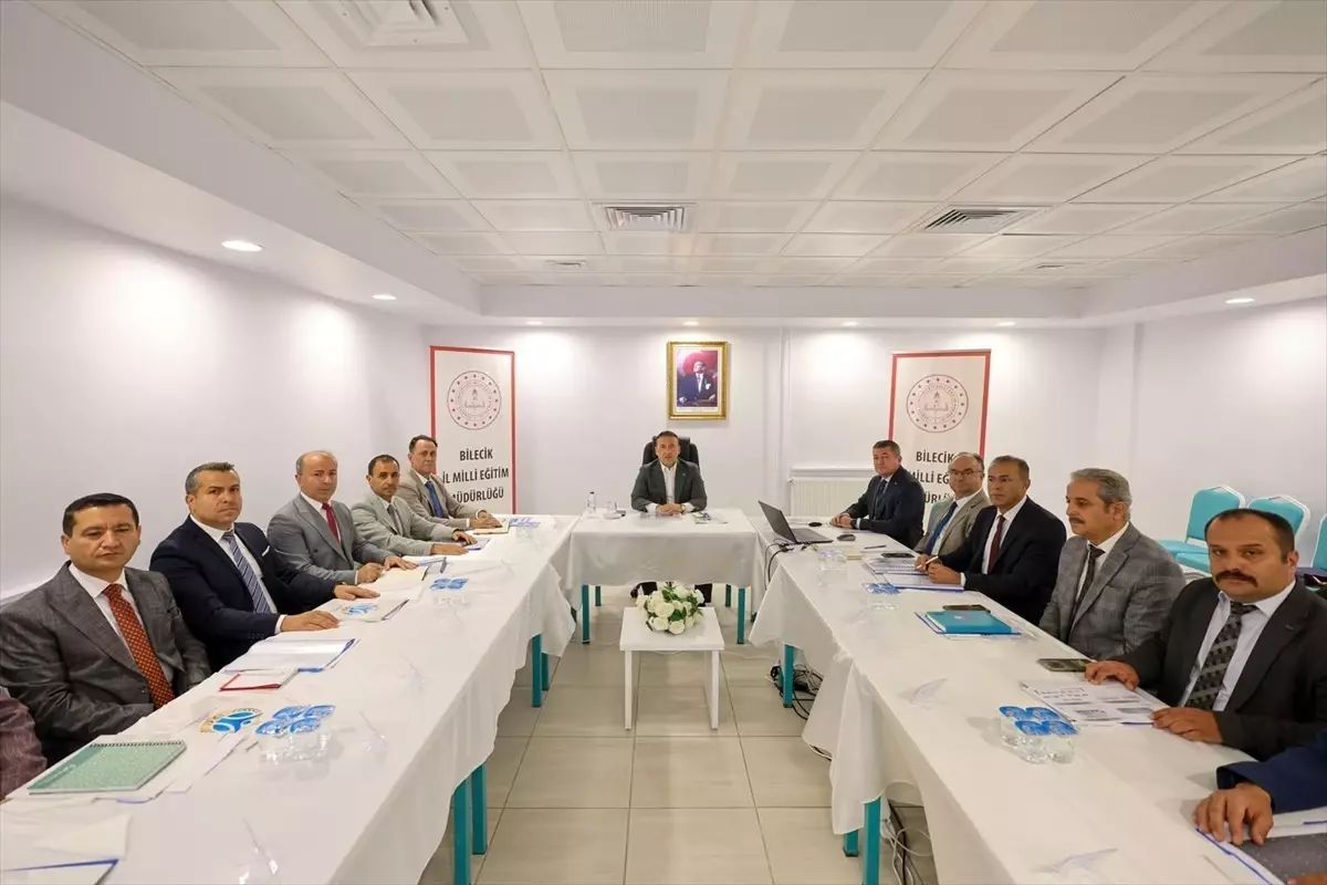 Bilecik Valisi Sözer, Eğitim Hazırlıklarını İnceledi