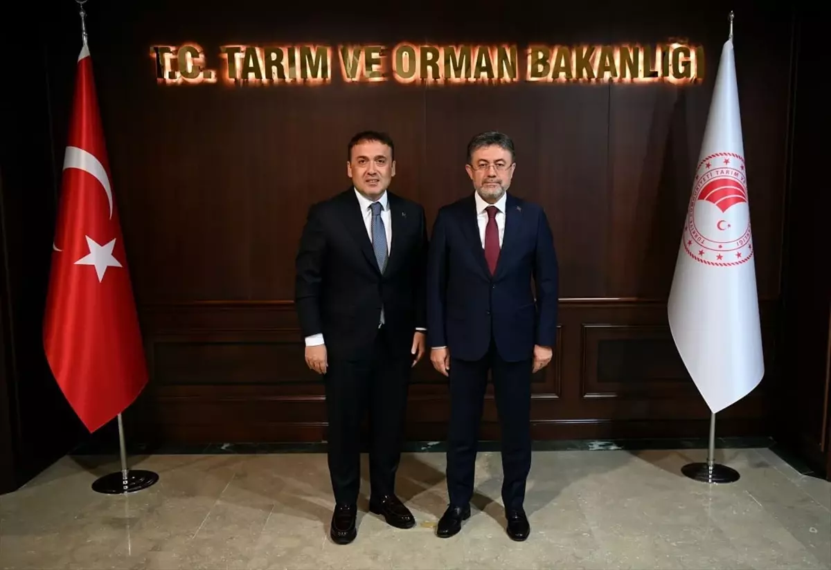 Bilecik Valisi Faik Oktay Sözer, Tarım ve Orman Bakanı İbrahim Yumaklı'yı Ziyaret Etti