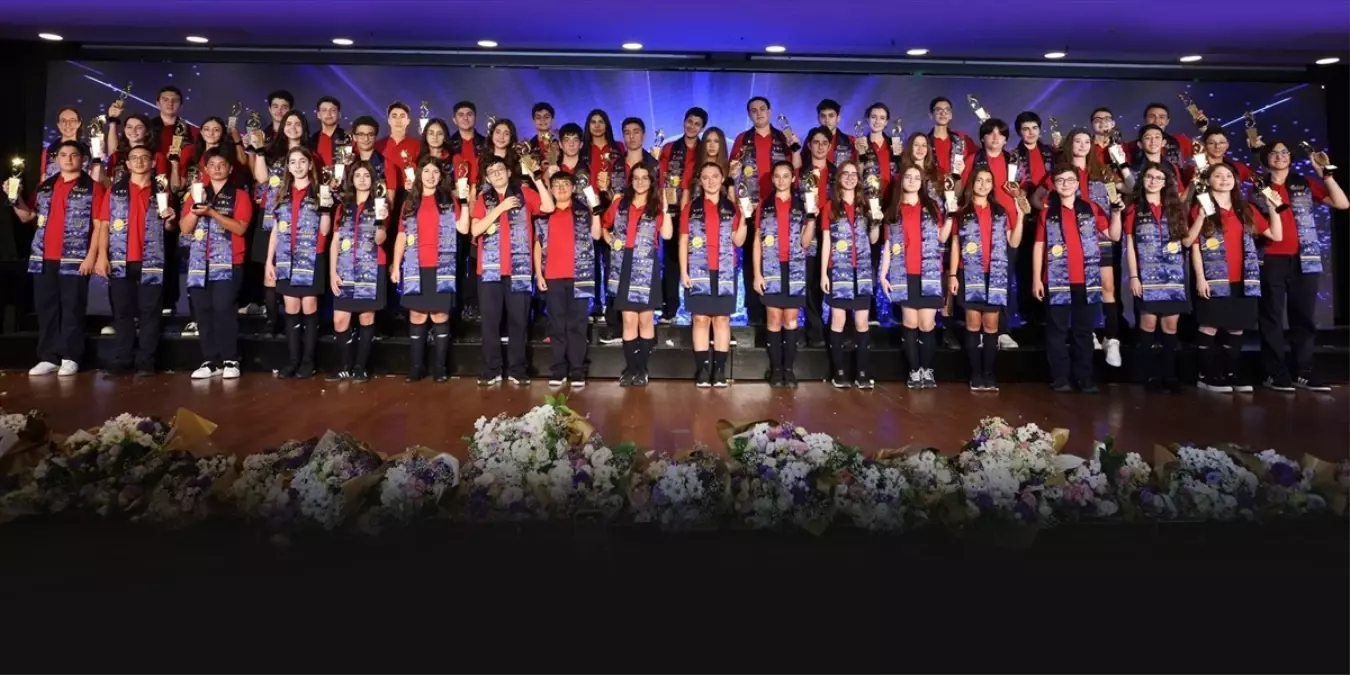 Bilfen'de okuyan 49 öğrenci 2025 LGS sınavında birinci oldu