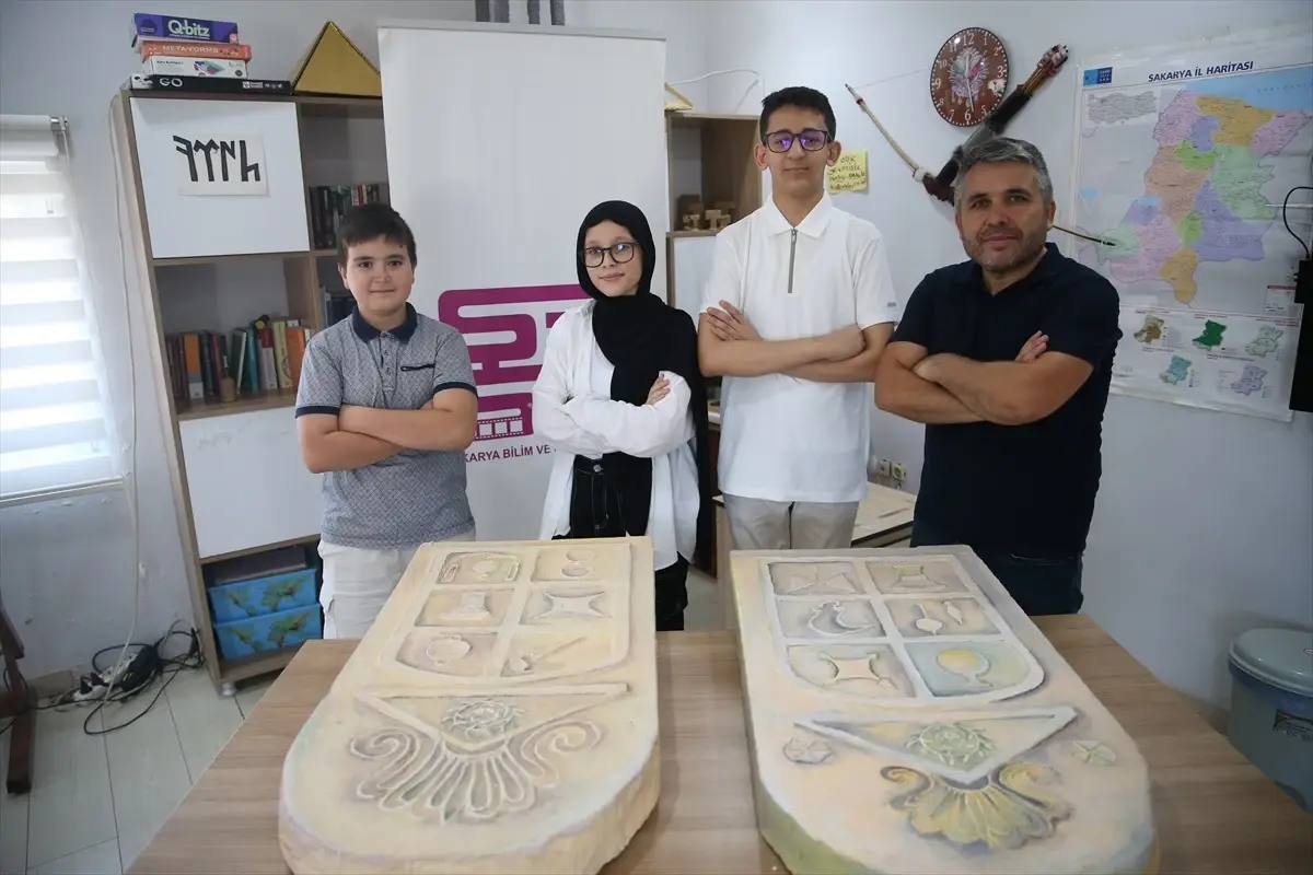 Sakarya'da Öğrencilerden Yapay Zeka Destekli Mezartaşı Uygulaması