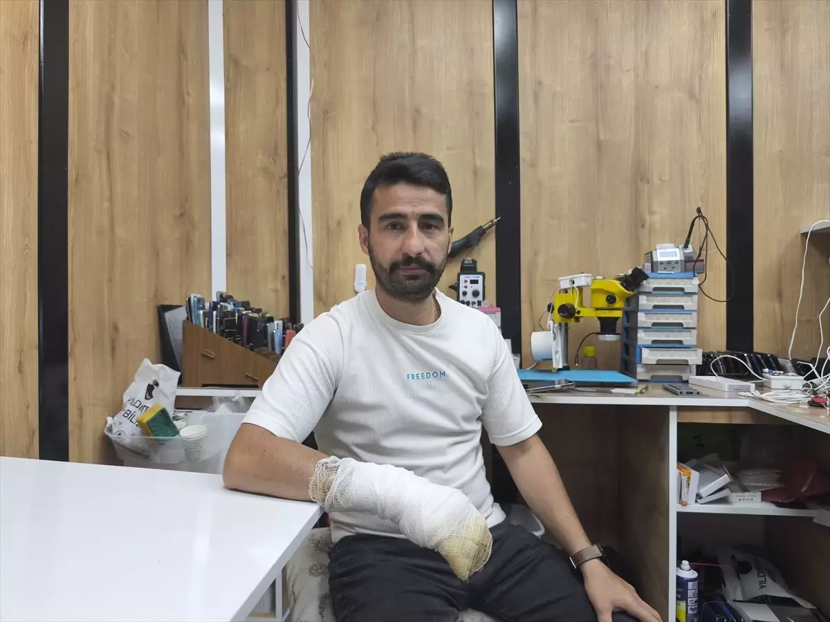 Bingöl'de Cep Telefonu Bataryası Patladı