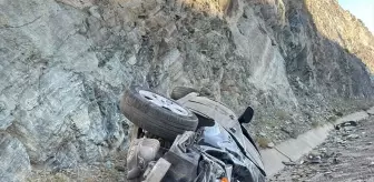 Bingöl'de Otomobil Devrildi: 3 Yaralı