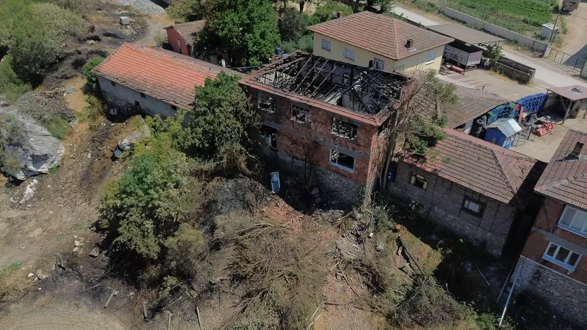 Orman Yangını, 72 Yaşındaki Mukadder Ada'nın Evini Küle Çevirtti