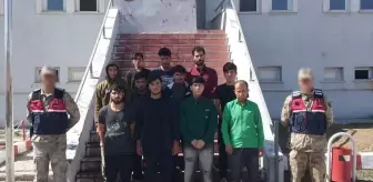 Tatvan'da 11 Düzensiz Göçmen Yakalandı, 2 Şüpheli Tutuklandı